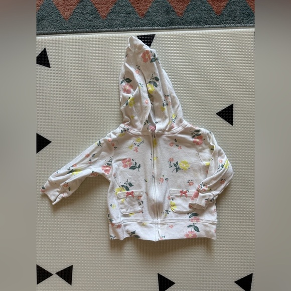 Carters|Baby girl white zip hoodie with ditsy floral pattern,6 months•••boho - Picture 3 of 4